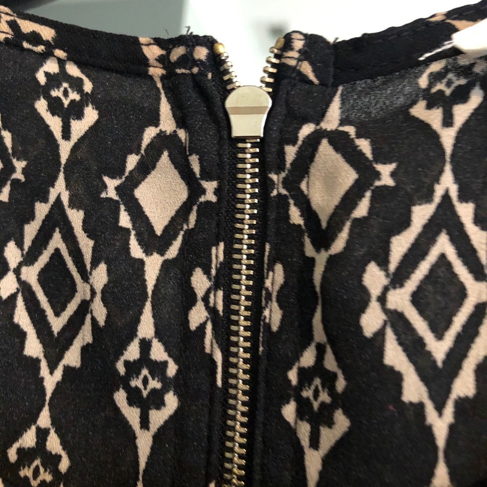 Patterned Blouse - Medium - Picture 3 of 4